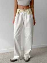 Contrast Color Straight Pants With Pockets