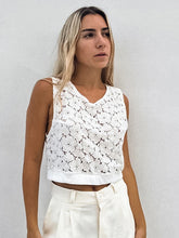 Hollow Lace Short V-Neck Sleeveless Top