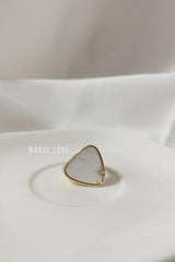 White Pearl Gold Ring