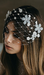 Vintage Pearl Petal Veil