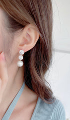 Pearl Earrings With Zircon Flowers