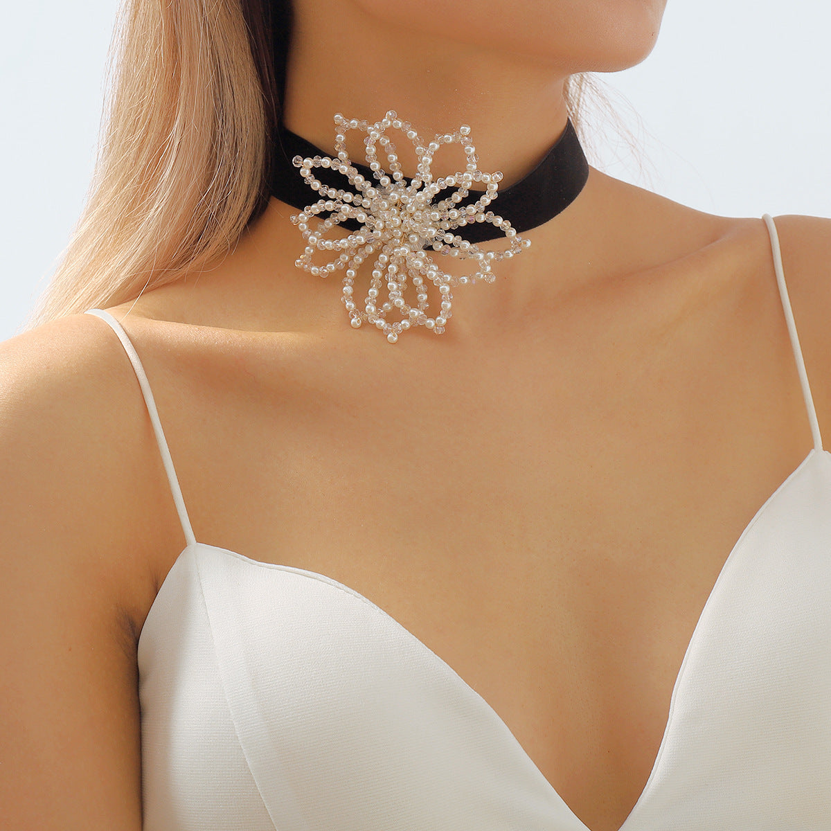 Exaggerated Pearl Floral Choker