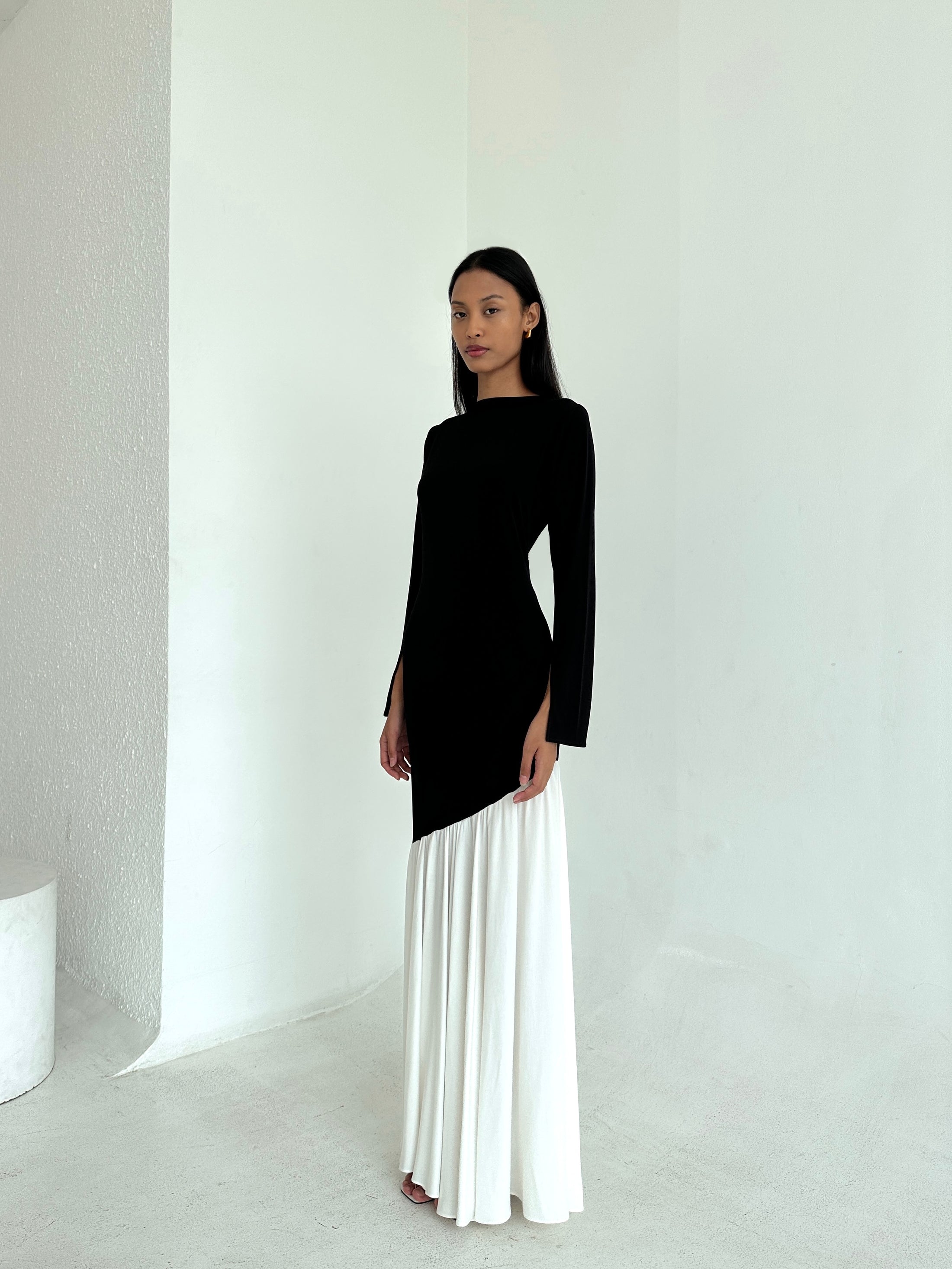 Black/White Colorblock Asymmetrical Dress