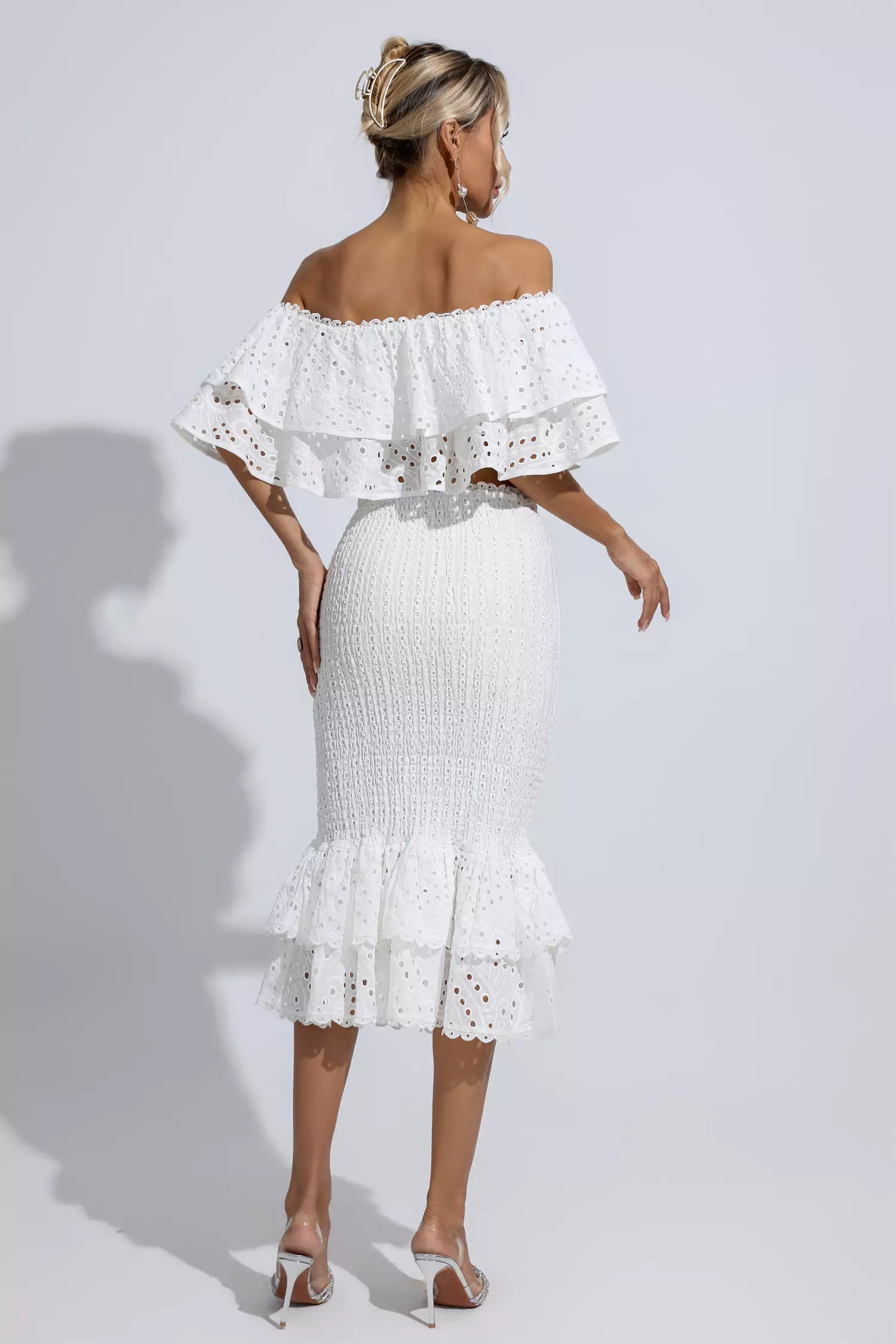 Ruffle Roulet Anaya White Cutout Ruffle Set – Krzno