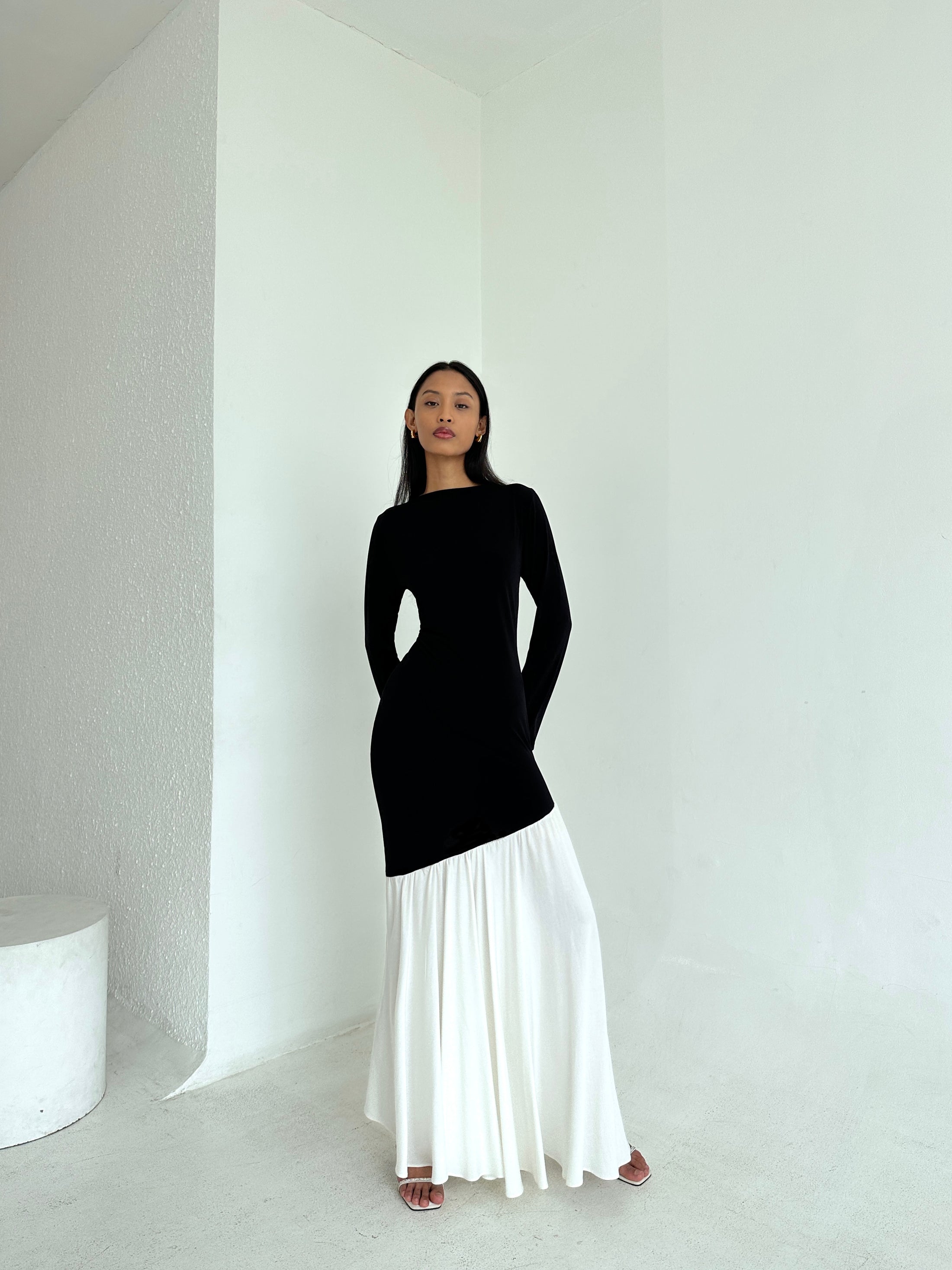 Black/White Colorblock Asymmetrical Dress