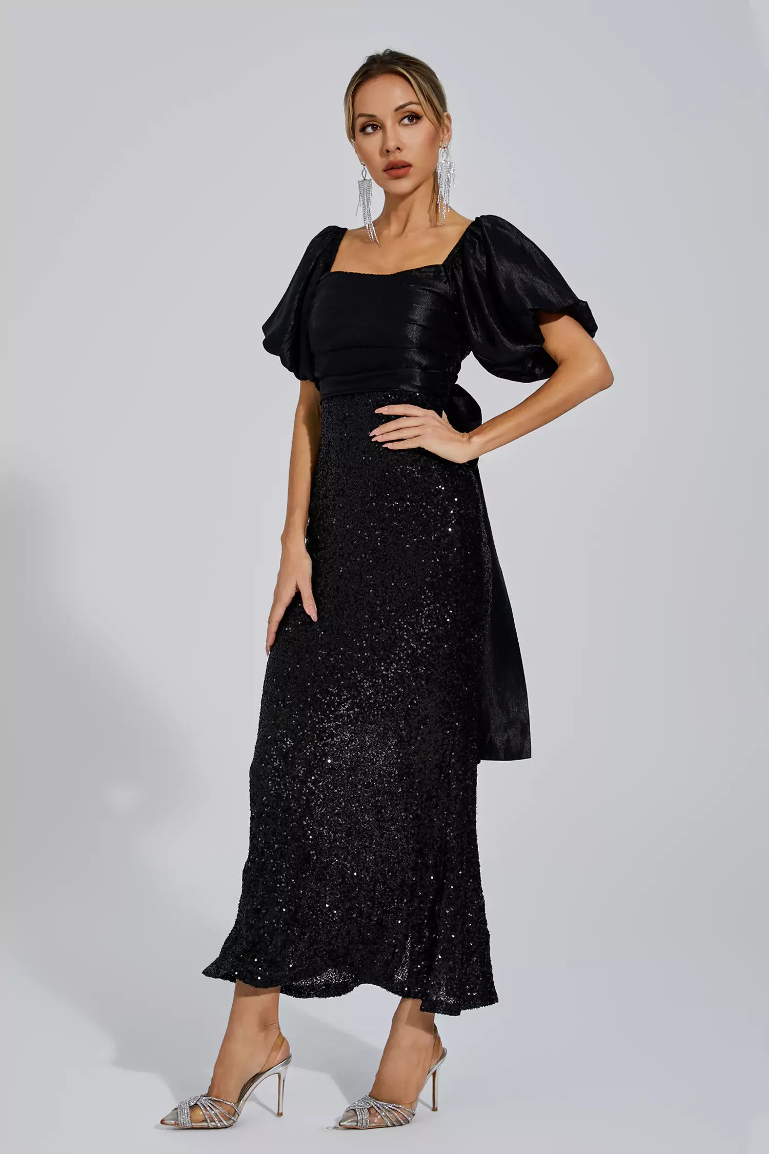 Linda Black Bow Sequins Maxi Dress