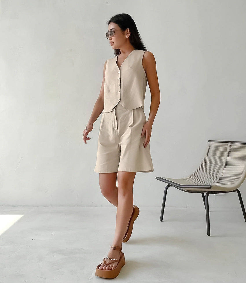 V Neck Vest Sleeveless Tops and Pockets Shorts Set