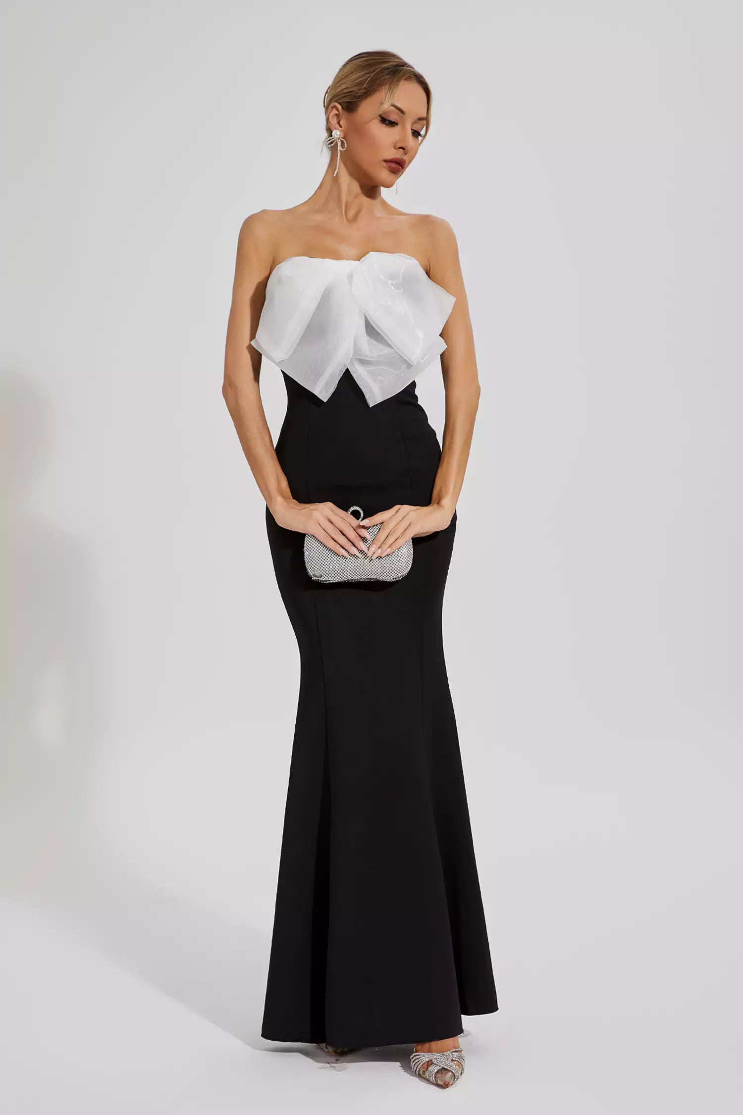 Paisleigh Black White-bow Mermaid Dress