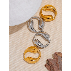 Katara Hoop Earrings