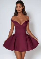 Schulterfreies Minikleid