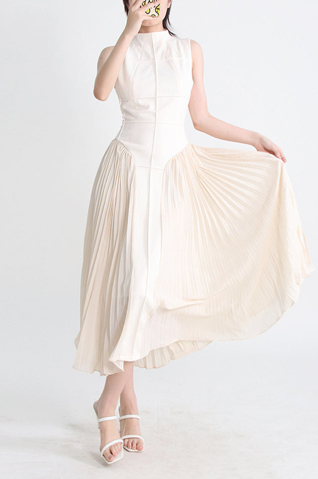 Amira Highend Sleeveless Pleated Dress