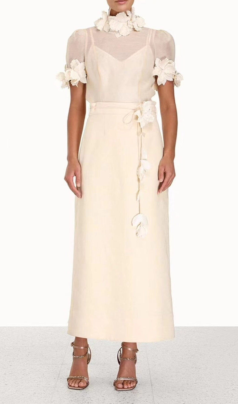 TIERED LACE TRIM MIDI DRESS IN PINK