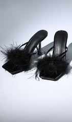 FeaTher Heels In Black